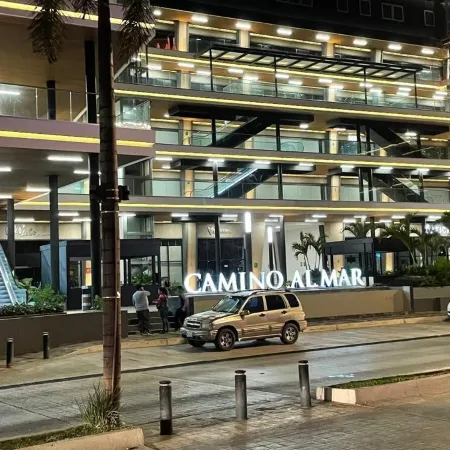2BR condo right on the beach - Zona Dorada