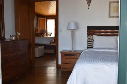 Family friendly, pet friendly 7 km from Areia Branca Beach