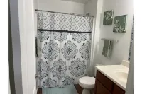 Southside Suite Living, Spacious 2 Bedroom/2 Bath