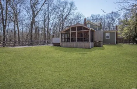 Greenport Village walking distance to all