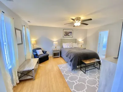 Charming Cul-de-sac Retreat | Double Master + Garage + Home Office Hotels near Kroger Marketplace
