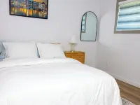 Comfy 2BR Guest Suite in Leduc 12 Mins to YEG Airport Hotels in Leduc
