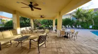COZY BEACH RETREAT JUST MINUTES AWAY FROM BEACH Hotels in Osprey