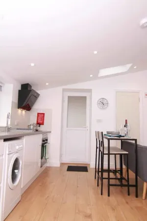 Cosy Studio: Kitchen, Parking, 10' walking to Town Отели рядом с достопримечательностью «The Malthouse Project»