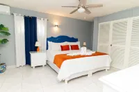 Hilltop Panoramic Seascape โรงแรมใน