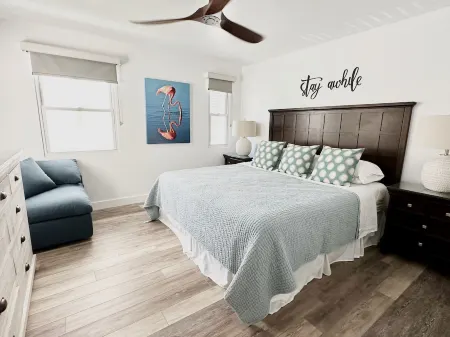 #4104 Stunning Oceanfront Coral Gardens - Grace Bay Beach! Отели в г. The Bight Settlement