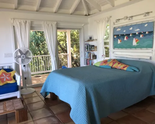 Sea Cottage - Charming and Romantic with a Stunning View Hotels in Central