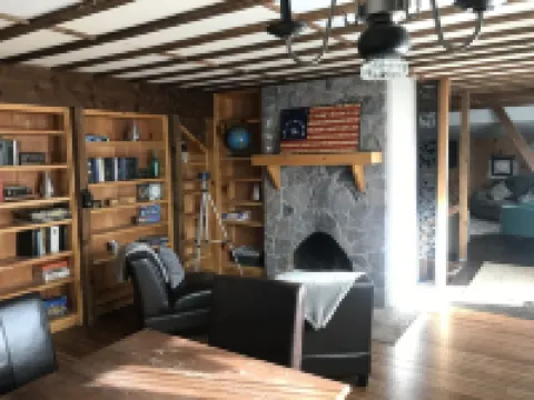 Welcome to wine country Colorado, relax @ the Palisade Chalet on your next trip. Hotels in Palisade