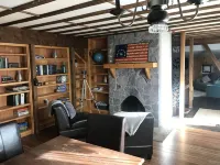 Welcome to wine country Colorado, relax @ the Palisade Chalet on your next trip. Hotels in Palisade