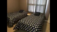 Modern Luxurious 2 BR Condo + Pool + Hot Tub + Games Room + Gym Các khách sạn ở 