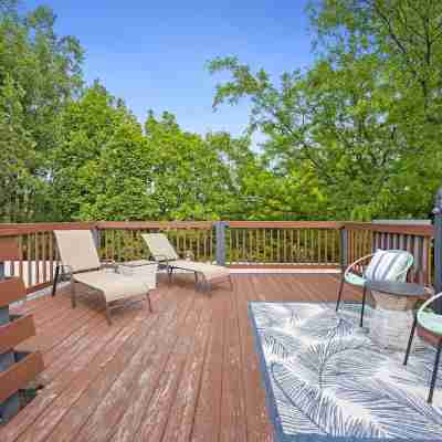 LUXURIOUS LINCOLN PARK Home w/ Rooftop +parking Others