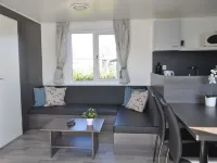 Chalet Florence 5 , 6- Persoons met Veel Privacy; Huisdiervrij,ruime Tuin Hotels in Serooskerke