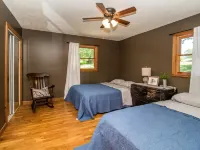 Unwind & Refresh at Memories Made Cabin Hotels in Ozark County