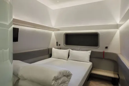 Zip by Premier Inn Cardiff Отели в г. Лланедирн