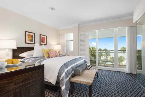 Longboat Key Club!! Direct Beachfront!!