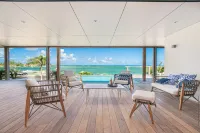 Villa Raymaude, a Charming Waterfront Villa