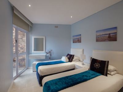 A fantastic modern and spacious apartment right on Umhlanga main Beach