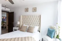 Luxury 3BR Penthouse in Astria