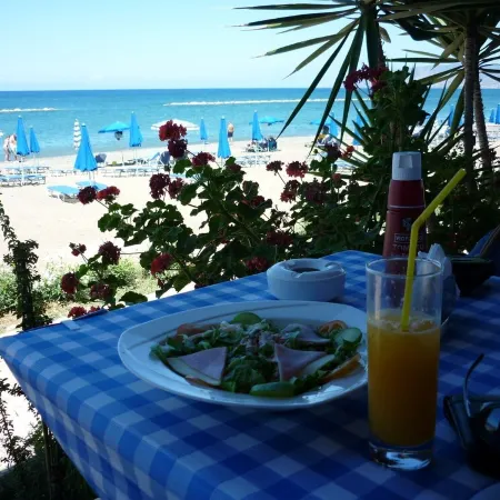 Polis villa rental with shared pool, Wi-Fi, balcony, terrace and air con