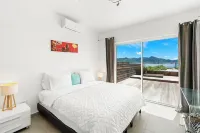 Oceanfront amazing 2 BR Villa - 2 min from the beach