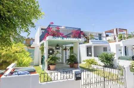 Vista Azul - Short walk to the Beach & Town