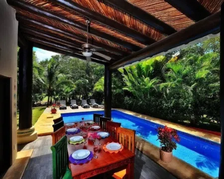 Spacious Private Villa with Pool Backing to Golf Course Beach Only Minutes Away Hotels in Puerto Aventuras
