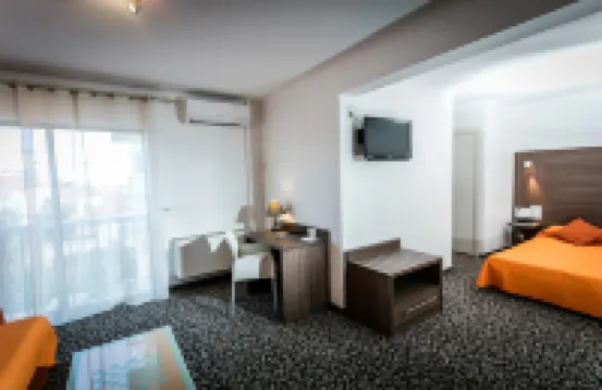 ロジ ホテル エ レストラン ル ガリオン カネ プラージュ のホテル