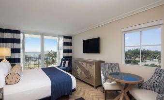 Hutchinson Shores Resort & Spa