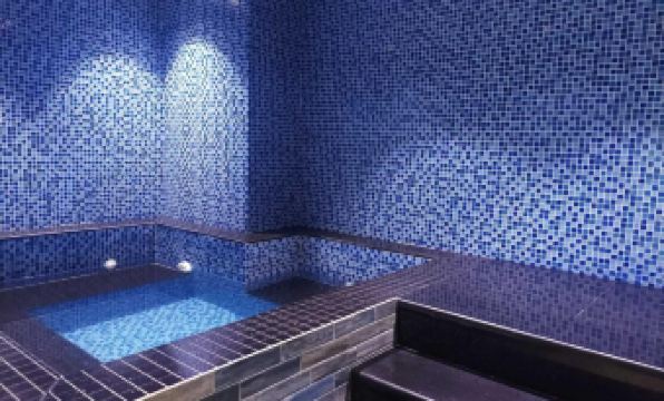 White Diamond Hotel Sari