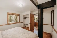 03Mbh -12-Bdrm - 3.5-Bath - Wifi - Pets Ok - Sleeps 26 12 Bedroom Home by RedAwning Hotels in Deming