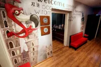 Flamingo Premium Hostel