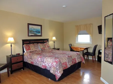 The Clipper Inn Отели в г. Клейтон