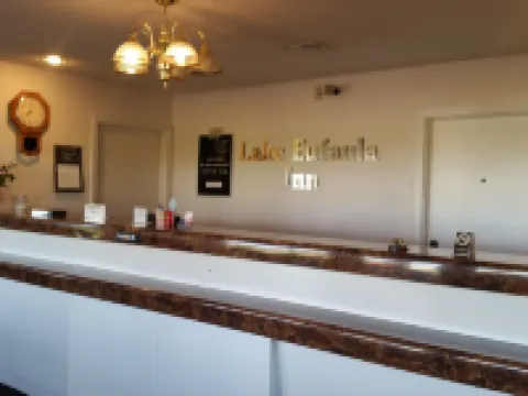 Lake Eufaula Inn Hotels in McIntosh County