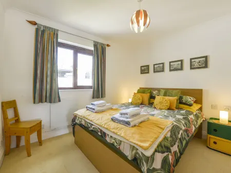 24 Burgh Island Causeway