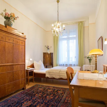 Das Literaturhotel Berlin Отели рядом с достопримечательностью «Лихтерфельде»