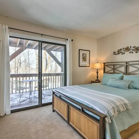 Bright Wintergreen Resort Home; Deck & Grill!