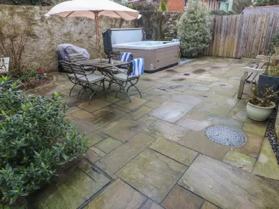 Blacksmiths Cottage Hotels near The Stackpole Inn Restaurant