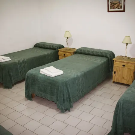 Hotel Menossi Отели в г. Рио-Куарто