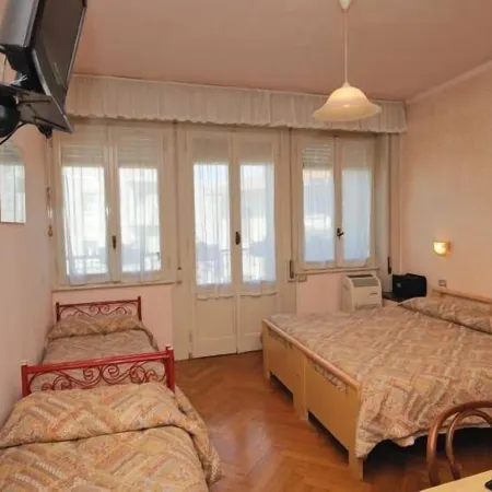 Hotel Elena