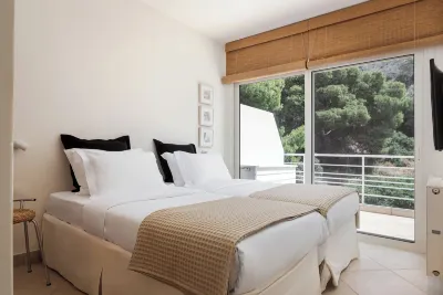 Vouliagmeni Exclusive Residence Hotel in zona Astir Beach
