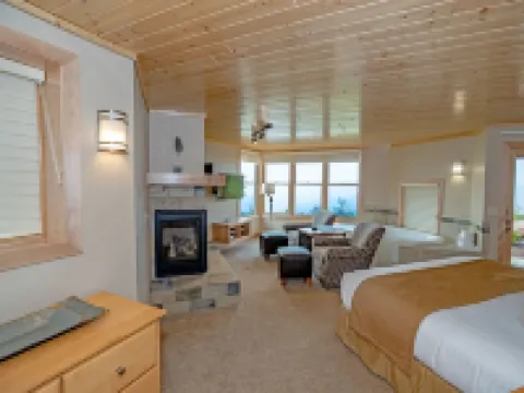 Surfside on Lake Superior Hotels in Cook County
