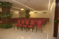 Zip By Spree Hotels Neelam Nakshatra Hotels in Niravade