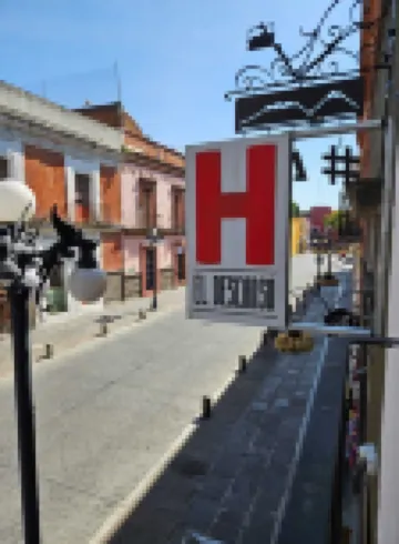 Hotel El Descanso Barrio del Artista