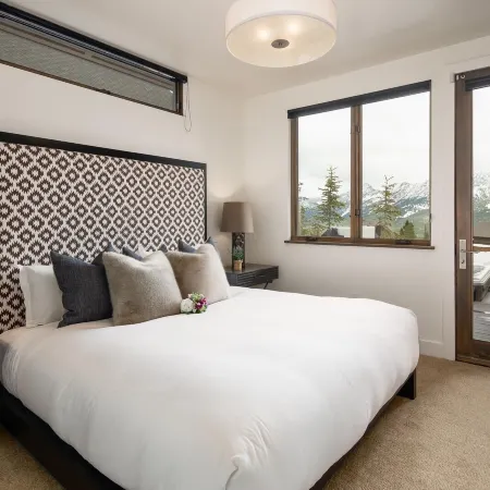 6 Silver Peaks 3 Bedroom Home by Moonlight Basin Lodging