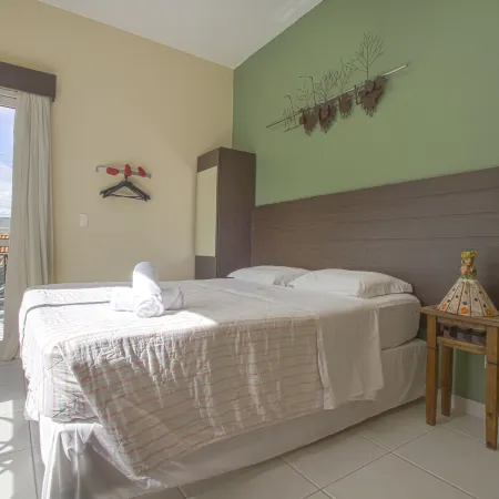 Hotel Hola Отели рядом с достопримечательностью «Пляж Гальета»