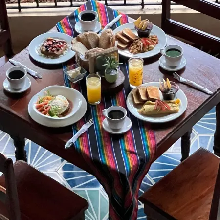 Hotel y Hostal Nojoch Che
