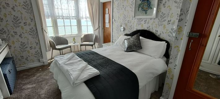 Lichfield House Hotels in Weymouth