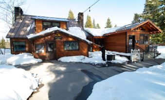 Cooper Spur Mountain Resort