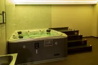 Magic Aqua Rock Gardens - Spa