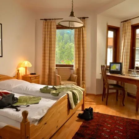 Gasthof Adler Отели в г. Шрамберг
